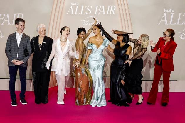 Kim Kardashian celebrates her birthday alongside Craig Erwich, Glenn Close, Sarah Paulson, Teyana Taylor, Niecy Nash Betts, Naomi Watts and Hélène Etzi at the photocall for the All s Fair Disney Premiere at Maison de la Chimie in Paris, France on October 21, 2025 Cyril Moreau Bestimage All s Fair Disney Premiere at Maison de La Chimie on October 21, 2025 in Paris, France Paris France  Copyright: xCYRILxMOREAUx xBESTIMAGExCYRILxMOREAUx xBESTIMAGEx