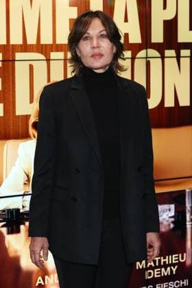 Premiere du film La Femme la plus riche du Monde a Paris La Femme la plus riche du Monde premiere at the UGC Cine Cite Les Halles theatre Celebrities arrive on the red carpet Celebrities arrival on red carpet Avant premiere du film Le Jour J au cinema UGC Cine Cite Les Halles Arrivees des celebrites sur le tapis rouge Mathilde Seigner 449905 2025 10 21 Paris France  Copyright: xSebastienxFremontx xStarfacex STAR_449905_029