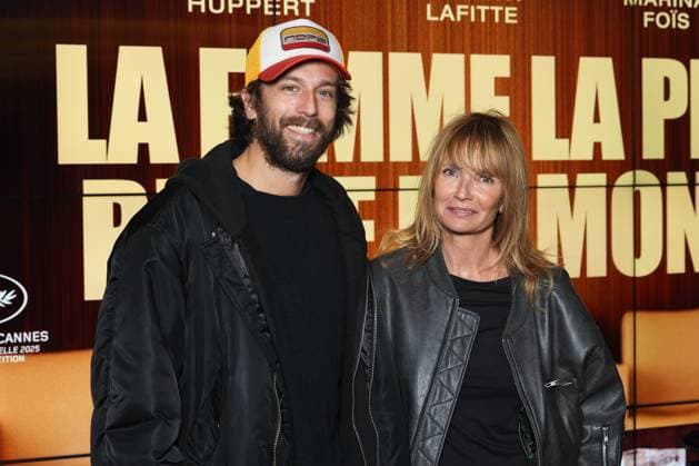 Premiere du film La Femme la plus riche du Monde a Paris La Femme la plus riche du Monde premiere at the UGC Cine Cite Les Halles theatre Celebrities arrive on the red carpet Celebrities arrival on red carpet Avant premiere du film Le Jour J au cinema UGC Cine Cite Les Halles Arrivees des celebrites sur le tapis rouge Romain Sichez et Axelle Laffont 449905 2025 10 21 Paris France  Copyright: xSebastienxFremontx xStarfacex STAR_449905_003