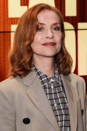Premiere du film La Femme la plus riche du Monde a Paris La Femme la plus riche du Monde premiere at the UGC Cine Cite Les Halles theatre Celebrities arrive on the red carpet Celebrities arrival on red carpet Avant premiere du film Le Jour J au cinema UGC Cine Cite Les Halles Arrivees des celebrites sur le tapis rouge Isabelle Huppert 449905 2025 10 21 Paris France  Copyright: xSebastienxFremontx xStarfacex STAR_449905_070