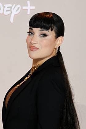 Premiere de la serie All s Fair Disney a Paris Camelia Jordana attend the All s Fair Disney Premiere at Maison de La Chimie on October 21, 2025 in Paris 449906 2025 10 21 Paris France  Copyright: xLionelxGuericolasx xStarfacex STAR_449906_102