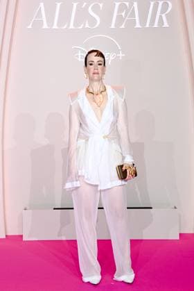 Premiere de la serie All s Fair Disney a Paris Sarah Paulson attend the All s Fair Disney Premiere at Maison de La Chimie on October 21, 2025 in Paris 449906 2025 10 21 Paris France  Copyright: xLionelxGuericolasx xStarfacex STAR_449906_125