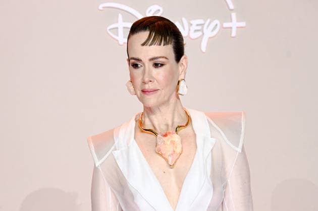 Premiere de la serie All s Fair Disney a Paris Sarah Paulson attend the All s Fair Disney Premiere at Maison de La Chimie on October 21, 2025 in Paris 449906 2025 10 21 Paris France  Copyright: xLionelxGuericolasx xStarfacex STAR_449906_127