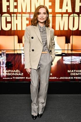 La Femme La Plus Riche Du Monde Premiere Isabelle Huppert attending the La Femme La Plus Riche Du Monde Premiere at the UGC Cine Cite Les Halles in Paris, France on October 21, 2025. Photo by Aurore Marechal ABACAPRESS.COM Paris France  Copyright: xMarechalxAurore ABACAx