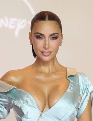 Kim Kardashian and Kris Jenner attends the All s Fair Disney+ Premiere Kim Kardashian attends the All s Fair Disney+ Premiere at Maison de La Chimie on October 21, 2025 in Paris, France.  Copyright: xDFYx