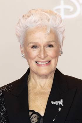 Glenn Close Photocall of the All s Fair Disney Premiere at Maison de la Chimie in Paris, France on October 21, 2025 Cyril Moreau Bestimage All s Fair Disney Premiere at Maison de La Chimie on October 21, 2025 in Paris, France Paris France  Copyright: xCYRILxMOREAUx xBESTIMAGExCYRILxMOREAUx xBESTIMAGEx