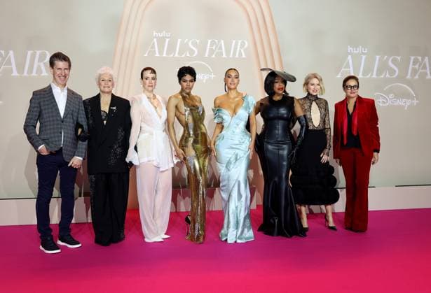 All s Fair Disney+ Premiere Craig Erwich, President, Disney Television Group, Glenn Close, Sarah Paulson, Teyana Taylor, Kim Kardashian, Niecy Nash-Betts, Naomi Watts and HÃ lene Etzi attend the All s Fair Disney+ Premiere at Maison de La Chimie on October 21, 2025 in Paris, France. Copyright: xDFYx