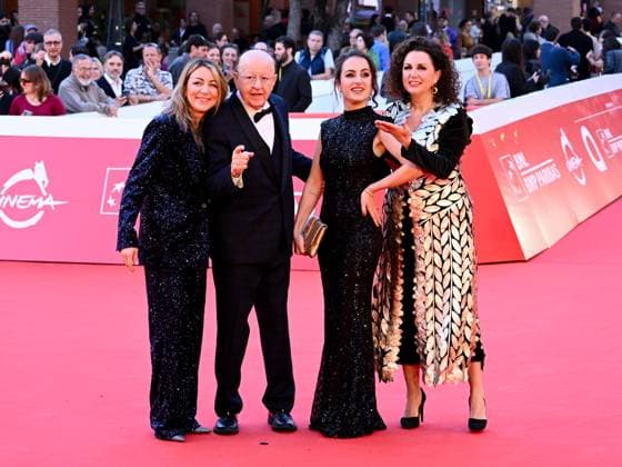 Roma Cinema Fest 2025 evening 8 - premiere TRIBUTE TO THE 80s AND 90s In the photo: Massimo Boldi with his daughters Manuela Boldi, Micaela Boldi, Marta Boldi  Copyright: xMaurizioxD Avanzox xipa-agency.netx xDxAvanzo Landi Provvisionatox IPA_Agency_IPA66938551