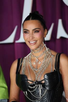 . 22 10 2025. London, United Kingdom. Kim Kardashian arriving at the All s Fair premiere in London.  xStephenxLockx xi-Imagesx IIM-26320-0010