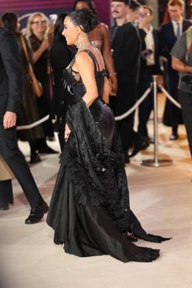 . 22 10 2025. London, United Kingdom. Kim Kardashian arriving at the All s Fair premiere in London.  xStephenxLockx xi-Imagesx IIM-26320-0019