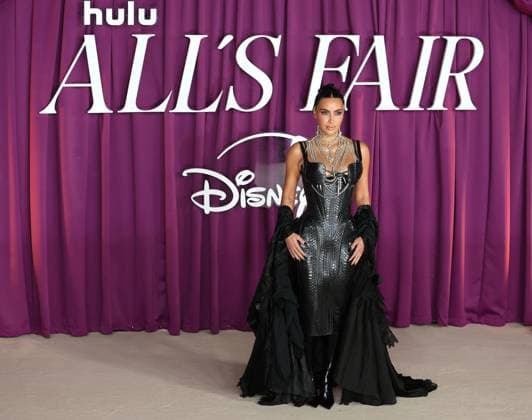 All s Fair London Premiere at Odeon Luxe Leicester Square in London - 22 Oct 2025 Kim Kardashian attends the All s Fair London Premiere at Odeon Luxe Leicester Square. London United Kingdom Copyright: xFredxDuvalx xSOPAxImagesx FD_Alls_Fair_04
