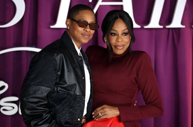 All s Fair London Premiere at Odeon Luxe Leicester Square in London - 22 Oct 2025 Jessica Betts and Niecy Nash-Betts attend the All s Fair London Premiere at Odeon Luxe Leicester Square. London United Kingdom Copyright: xFredxDuvalx xSOPAxImagesx FD_Alls_Fair_23