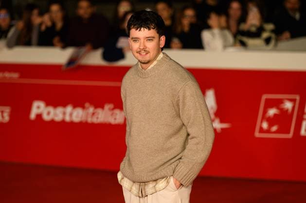 News - Festa del Cinema Roma 2025 - DAY 8 Asa Butterfield attend the Our Hero, Balthazar red carpet during the 20th Rome Film Festival at Auditorium Parco Della Musica on October 22, 2025 in Rome, Italy. Rome Auditorium Parco della Musica Italy Copyright: xDomenicoxCippitellix xLiveMediax LPN_2096128