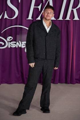 October 22, 2025, London, United Kingdom: Sam Darlaston attends the All s Fair London Premiere at Odeon Luxe Leicester Square. London United Kingdom - ZUMAs197 20251022_aaa_s197_373 Copyright: xLoredanaxSangiulianox