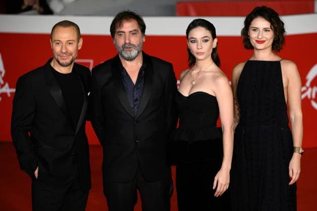 October 22, 2025, Rome, Italy: Stefano Accorsi, Stefano Mordini, Matilda De Angelis and Lidiya Liberman attend the La Lezione red carpet during the 20th Rome Film Festival at Auditorium Parco della Musica in Rome (Italy), October 22, 2025. Rome Italy  - ZUMAi110 20251022_zna_i110_175 Copyright: xAndreaxStacciolix