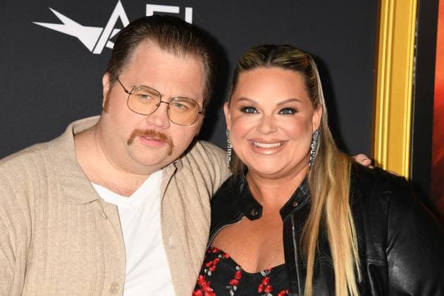 HOLLYWOOD, CALIFORNIA - OCTOBER 22:Paul Walter Hauser and Amy Boland Hauser at the 2025 AFI Fest opening night gala premiere of Springsteen: Deliver Me From Nowhere at TCL Chinese Theatre on October 22, 2025 in Hollywood, California Copyright: xJeffreyxMayerx xMediaPunchx