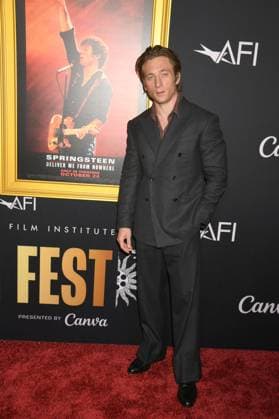HOLLYWOOD, CALIFORNIA - OCTOBER 22:Jeremy Allen White at the 2025 AFI Fest opening night gala premiere of Springsteen: Deliver Me From Nowhere at TCL Chinese Theatre on October 22, 2025 in Hollywood, California Copyright: xJeffreyxMayerx xMediaPunchx