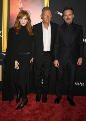 HOLLYWOOD, CALIFORNIA - OCTOBER 22: Patti Scialfa, Bruce Springsteen, and Scott Cooper at the 2025 AFI Fest opening night gala premiere of Springsteen: Deliver Me From Nowhere at TCL Chinese Theatre on October 22, 2025 in Hollywood, California Copyright: xJeffreyxMayerx xMediaPunchx