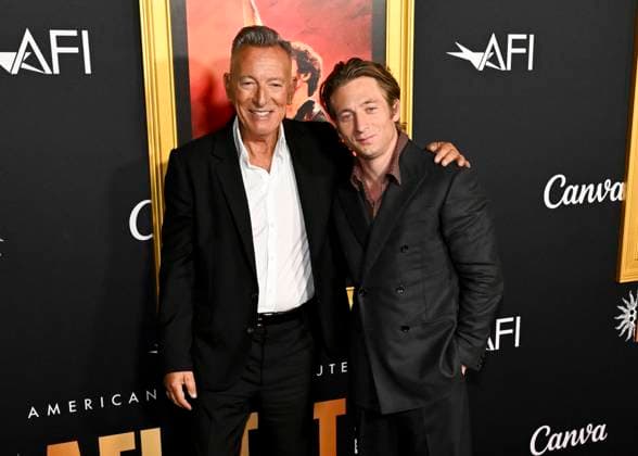 October 22, 2025, Hollywood, California, USA: American singer, songwriter, and guitarist BRUCE SPRINGSTEEN,Nicknamed the Boss , and American award-winning actor JEREMY ALLEN WHITE attend AFI FEST 2025 Opening Night Screening Presented By Canva of Springsteen: Deliver Me from Nowhere Hollywood USA - ZUMAb173 20251022_aap_b173_012 Copyright: xBillyxBennightx