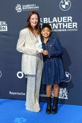 Lavinia Wilson and Mary Tölle at the presentation of the Blue Panther TV Streaming Award 2025 at BMW Welt Munich, 22 10 2025 Foto:xN.xKolinzx xFuturexImagex panther_5508