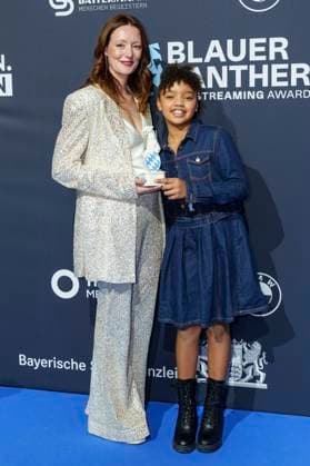 Lavinia Wilson and Mary Tölle at the presentation of the Blue Panther TV Streaming Award 2025 at BMW Welt Munich, 22 10 2025 Foto:xN.xKolinzx xFuturexImagex panther_5511