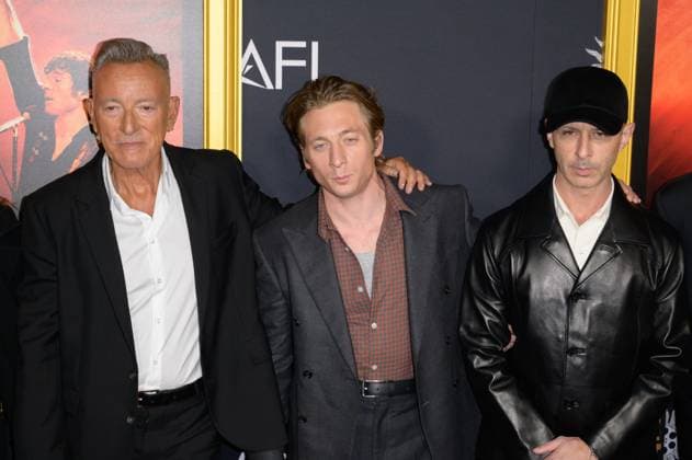 Springsteen: Deliver Me From Nowhere Premiere - Los Angeles, USA LOS ANGELES, USA. October 22, 2025: Bruce Springsteen, Jeremy Allen White & Jeremy Strong at the AFI FEST premiere for Springsteen: Deliver Me From Nowhere at the TCL Chinese Theatre. Los Angeles CA USA  Copyright: xPaulxSmith Featureflashx