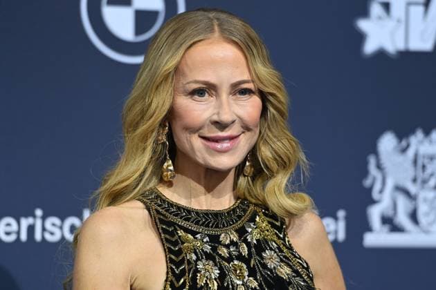 Jenny ELVERS, single image,cropped single motif,portrait,portrait,portrait red carpet,Blue Panther TV and Streaming Award 2025 on 22 10 2025 at BMW Welt Munich