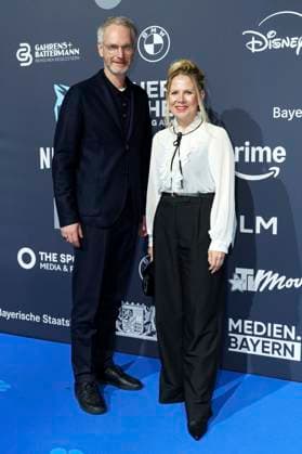 Franziska An der Gassen with companion at the presentation of the Blue Panther TV Streaming Award 2025 at BMW Welt Munich, 22 10 2025 Foto:xN.xKolinzx xFuturexImagex panther_5089