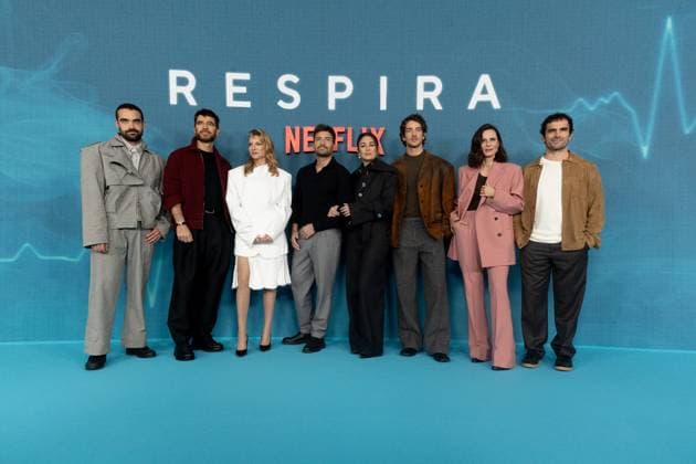 Photocall for the second season of Respira Madrid I D Actors Xoán Fórneas, Alfonso Bassave, Najwa Nimri, singer Pablo Alborán, actors Blanca Suárez, Manu Ríos, Aitana Sánchez Gijón and Borja Luna attend the photocall for the second season of the series Respira at the Hotel VP Plaza de Espana Designn, The series, set in the Valencian Community, follows the day-to-day life of the Joaquín Sorolla hospital and the eight episodes of the new season deal with the consequences of its privatization 23 OCTOBER 2025 TELEVISION SERIES PREMIERE Madrid Madrid Spain  Copyright: xEduardoxParrax 7049380