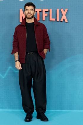 Photocall of the second season of Respira Madrid Actor Alfonso Bassave attends the photocall of the second season of the series Respira at the Hotel VP Plaza de Espana Designn, 23 October 2025, in Madrid Spain The series, set in the Valencian Community, follows the daily life of the Joaquín Sorolla hospital and the eight chapters of the new season deal with the consequences of its privatization 23 OCTOBER 2025 TELEVISION SERIES PREMIERE Madrid Madrid Spain  Copyright: xEduardoxParrax 7049440
