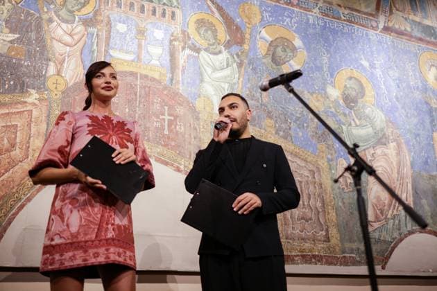 ARMENIA, YEREVAN - OCTOBER 23, 2025: Hosts perform during a ceremony to open Yerevan Fashion Week 2025 at the National Gallery of Armenia, the 3rd edition starting with an exhibition on art and fashion Yerevan Armenia  - ZUMAt113 20251023_zaa_t113_333 Copyright: xAlexanderxPatrinx