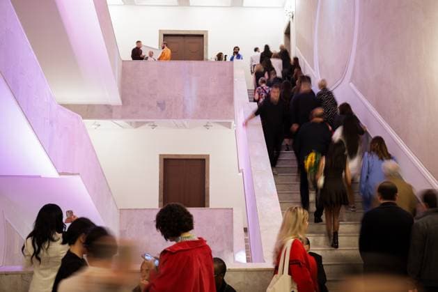 ARMENIA, YEREVAN - OCTOBER 23, 2025: A ceremony takes place to open Yerevan Fashion Week 2025 at the National Gallery of Armenia, the 3rd edition starting with an exhibition on art and fashion Yerevan Armenia  - ZUMAt113 20251023_zaa_t113_345 Copyright: xAlexanderxPatrinx