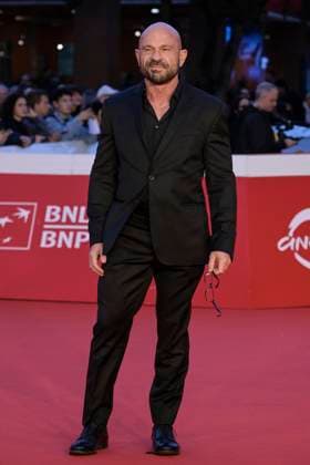 January 1, 2021, Rome: Italian singer Raiz arrives on the red carpet for the screening of the movie ˜Io sono Rosa Ricci™ at the 20th annual Rome Film Fest, in Rome, Italy, 23 October 2025. The Rome Film Festival runs from 15 to 26 October 2025. ANSA RICCARDO ANTIMIANI Rome  - ZUMAa110 20210101_zaf_a110_601 Copyright: xRiccardoxAntimianix