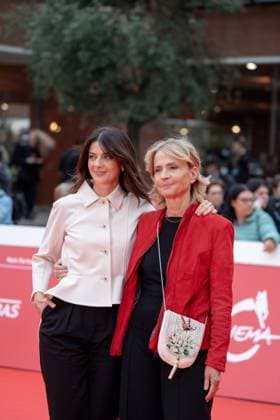 Save The Children - Red Carpet - The 20th Rome Film Festival Barbara Ronchi and Cristina Comencini attend the Save The Children red carpet during the 20th Rome Film Festival at Auditorium Parco Della Musica in Rome, Italy, on October 23, 2025. ROME Italy  Copyright: xLucaxCarlinox originalFilename: carlino-notitle251023_nphD2.jpg