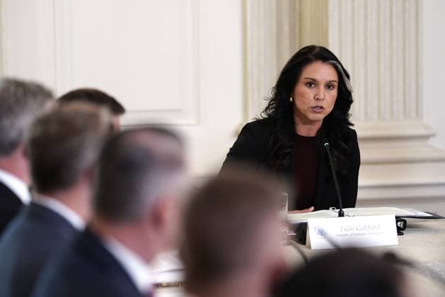 President Trump speaks at roundtable with Homeland Security Task Force Director of National Intelligence (DNI) Tulsi Gabbard speaks with President Donald Trump at a meeting of the Homeland Security Task Force in the State Dining Room of the White House in Washington, DC, USA, 23 October 2025. Trump spoke about his administration’s attempts to thwart drug trafficking. EPA WILL OLIVER POOL WASHINGTON DC United States  Copyright: xPool ABACAx