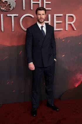 The Witcher season 4 global premiere, Curzon Mayfair cinema,London, UK on 23rd October 2025 Liam Hemsworth at The Witcher season 4 global premiere, Curzon Mayfair cinema,London, UK on 23rd October 2025, Credit:James Shaw Avalon UNITED KINGDOM, LONDON, London  Copyright: xJamesxShawx xAvalonx 1047693152
