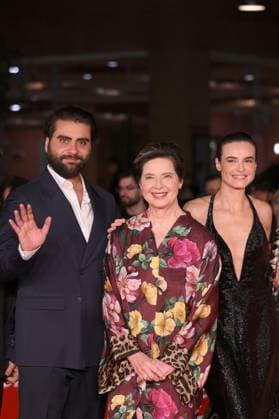 20th Rome Film Festival, red carpet for the film Roberto Rossellini, More Than a Lifetime Rome Film Fest, 20th edition, red carpet for the film Roberto Rossellini, More Than a Life. In the photo Isabella Rossellini. Kasia Smutniak , Pierluigi Gigante . Rome, Italy 23 October 2025, Credit:Maria Laura Antonelli Avalon Italy, Rome  Copyright: xMariaxLauraxAntonellix xAvalonx 1047683840