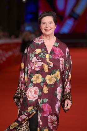 20th Rome Film Festival, red carpet for the film Roberto Rossellini, More Than a Lifetime Rome Film Fest, 20th edition, red carpet for the film Roberto Rossellini, More Than a Life. In the photo Isabella Rossellini. . Rome, Italy 23 October 2025, Credit:Maria Laura Antonelli Avalon Italy, Rome  Copyright: xMariaxLauraxAntonellix xAvalonx 1047684157