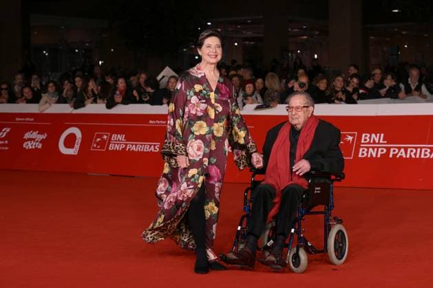 20th Rome Film Festival, red carpet for the film Roberto Rossellini, More Than a Lifetime Rome Film Fest, 20th edition, red carpet for the film Roberto Rossellini, More Than a Life. In the photo Tinto Brass e Isabella Rossellini. . Rome, Italy 23 October 2025, Credit:Maria Laura Antonelli Avalon Italy, Rome  Copyright: xMariaxLauraxAntonellix xAvalonx 1047684272