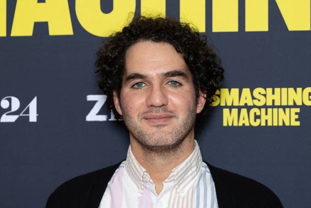 Smashing Machine Paris Film Premiere Benny Safdie attends Smashing Machine Paris Film Premiere at Pathe BNP Paribas on October 23, 2025 in Paris, France. Photo by Nasser Berzane ABACAPRESS.COM Paris France  Copyright: xBerzanexNasser ABACAx