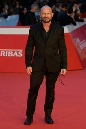 Io sono Rosa Ricci red carpet in Rome, Italy - 23 Oct 2025 Raiz attends the Io sono Rosa Ricci red carpet during the Rome Film Fest 2025 at Auditorium Parco della Musica. Rome Italy Copyright: xMarioxCartellix xSOPAxImagesx _DSC0558