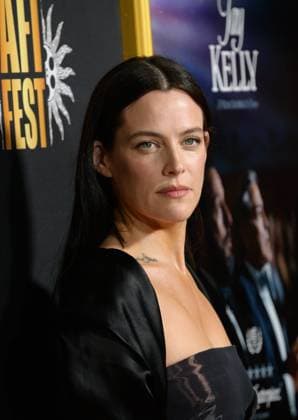 Jay Kelly Premiere - Los Angeles, USA LOS ANGELES, USA. October 23, 2025: Riley Keough at the AFI FEST premiere for Jay Kelly at the TCL Chinese Theatre. Los Angeles CA USA  Copyright: xPaulxSmith Featureflashx