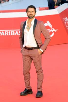 Jean Michael Sinisterra Munoz at the premiere of the feature film Io sono Rosa Ricci at the 20th International Film Festival of Rome Festa del Cinema di Roma 2025 at the Auditorium Parco della Musica Rome, 23 10 2025 Foto:xA.xM.xTinghinox xFuturexImagex rosa_5007