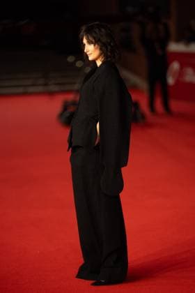 Prima Di Noi - Red Carpet - The 20th Rome Film Festival Linda Caridi attends the Prima Di Noi red carpet during the 20th Rome Film Festival at Auditorium Parco Della Musica in Rome, Italy, on October 23, 2025. Rome Italy  Copyright: xLucaxCarlinox originalFilename: carlino-notitle251023_np2WC.jpg