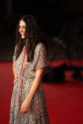 Prima Di Noi - Red Carpet - The 20th Rome Film Festival Romana Maggiora Vergano attends the Prima Di Noi red carpet during the 20th Rome Film Festival at Auditorium Parco Della Musica in Rome, Italy, on October 23, 2025. Rome Italy  Copyright: xLucaxCarlinox originalFilename: carlino-notitle251023_nptAj.jpg