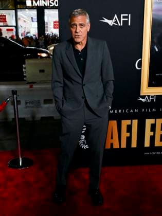 October 23, 2025, Hollywood, California, USA: American actor, filmmaker, activist, and humanitarian GEORGE CLOONEY attends AFI FEST Presented By Red Carpet Premiere of Jay Kelly Hollywood USA - ZUMAb173 20251023_aap_b173_008 Copyright: xBillyxBennightx