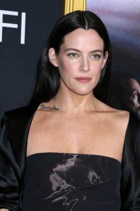 USA - 2025 AFI FEST - Jay Kelly Premiere - Los Angeles LOS ANGELES - OCT 23: Riley Keough at the 2025 AFI FEST - Jay Kelly Premiere at the TCL Chinese Theater IMAX on October 23, 2025 in Los Angeles, CA Los Angeles CA USA  Copyright: xKathyxHutchinsx xHutchinsxPhotox