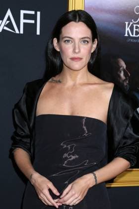 USA - 2025 AFI FEST - Jay Kelly Premiere - Los Angeles LOS ANGELES - OCT 23: Riley Keough at the 2025 AFI FEST - Jay Kelly Premiere at the TCL Chinese Theater IMAX on October 23, 2025 in Los Angeles, CA Los Angeles CA USA  Copyright: xKathyxHutchinsx xHutchinsxPhotox