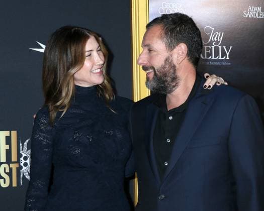 USA - 2025 AFI FEST - Jay Kelly Premiere - Los Angeles LOS ANGELES - OCT 23: Jackie Sandler, Adam Sandler at the 2025 AFI FEST - Jay Kelly Premiere at the TCL Chinese Theater IMAX on October 23, 2025 in Los Angeles, CA Los Angeles CA USA  Copyright: xKathyxHutchinsx xHutchinsxPhotox