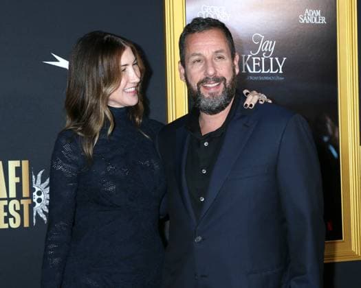 USA - 2025 AFI FEST - Jay Kelly Premiere - Los Angeles LOS ANGELES - OCT 23: Jackie Sandler, Adam Sandler at the 2025 AFI FEST - Jay Kelly Premiere at the TCL Chinese Theater IMAX on October 23, 2025 in Los Angeles, CA Los Angeles CA USA  Copyright: xKathyxHutchinsx xHutchinsxPhotox